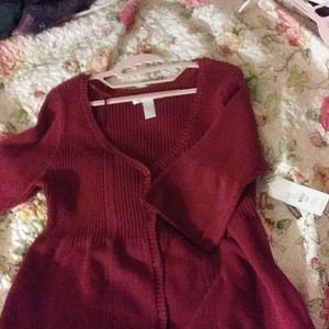 Burgundy Hillard and Hanson top